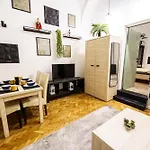 Old Fashion Downtown Parlament Apartment